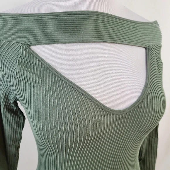 Intimately Free People Find Me Cut Out Off Shoulder Ribbed Top green size M / L - Picture 6 of 8